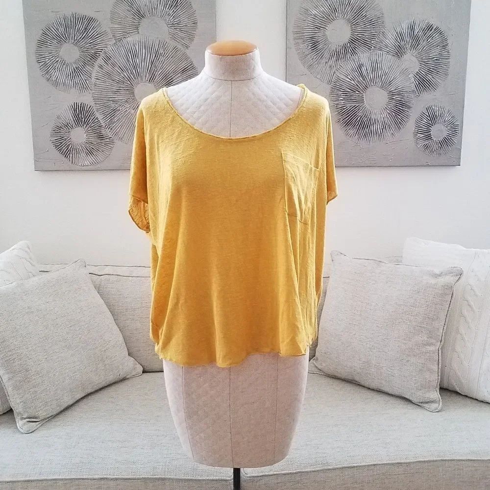 BP Mustard Cropped Knit Pocket Top sz Large